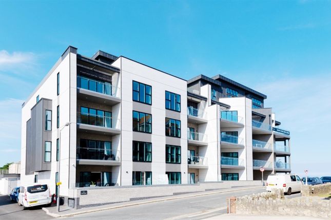 Narrowcliff, Newquay 1 bed apartment for sale