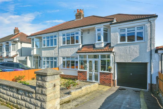 5 bedroom semi-detached house for sale