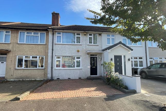 Elm Park, Hornchurch RM12 3 bed terraced house for sale