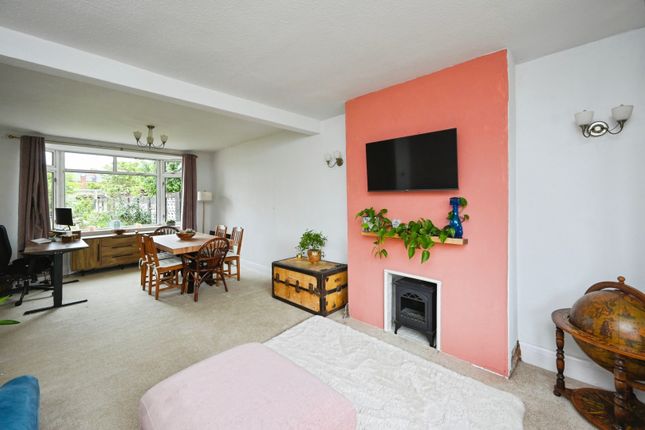 3 bed semi-detached house
