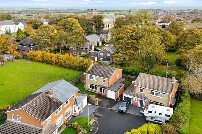 4 bed detached house