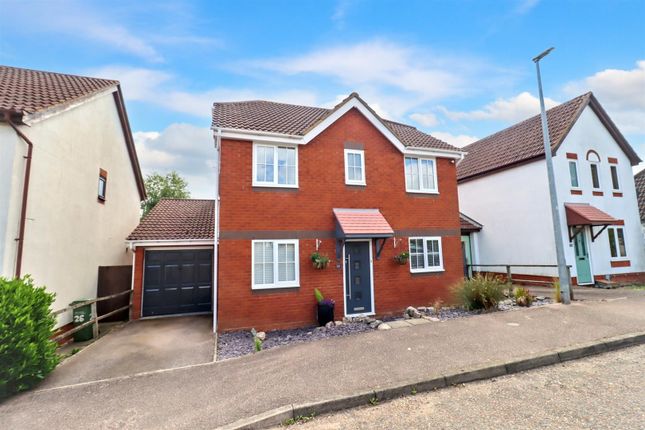 Bridport Way, Braintree 4 bed detached house for sale
