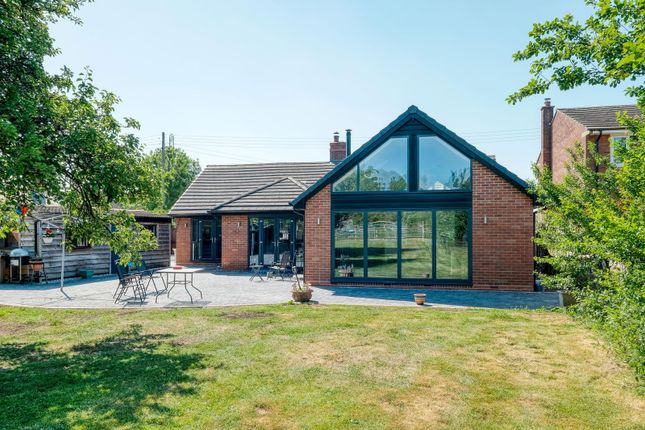 Summerfield Lane, Kidderminster, DY11... 3 bed detached house for sale