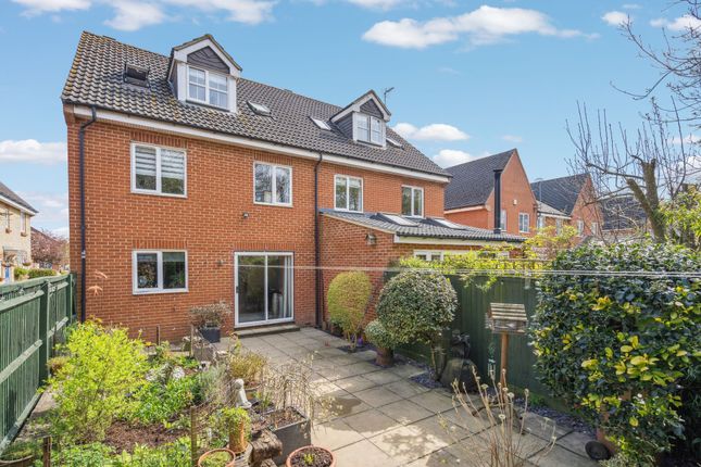 4 bedroom semi-detached house for sale