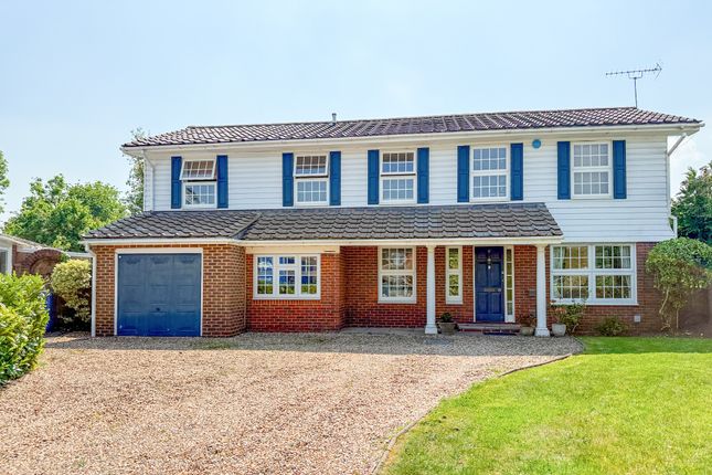 Wraysbury, Berkshire 5 bed detached house for sale