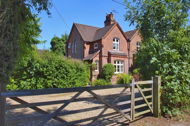 3 Park Close, Lyndhurst, SO43 3 bed semi