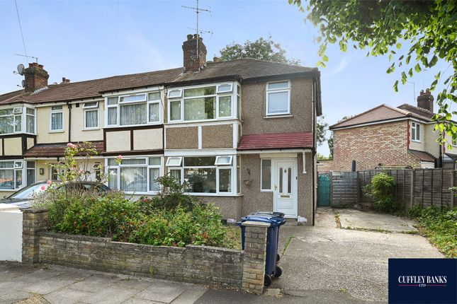 Lee Road, Perivale, Middlesex, UB6 3 bed end of terrace house for sale