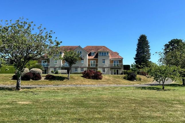 OVERLOOKING THE LAKES, BH24 2 bed flat for sale