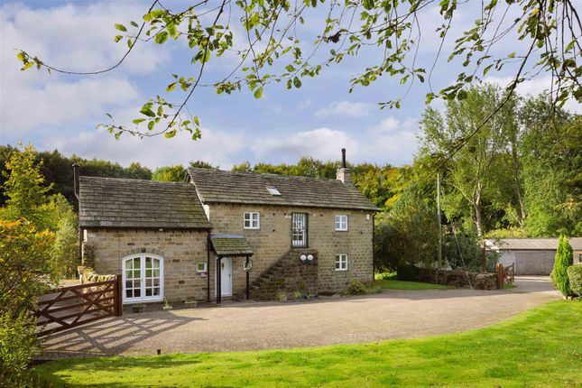 Harrogate Road, North Leeds LS17 4 bed detached house for sale