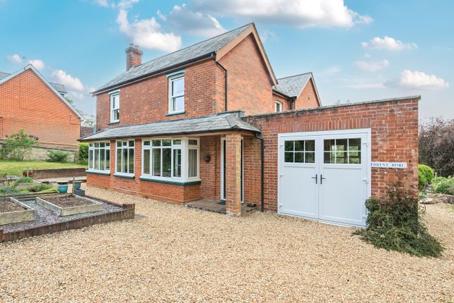 Salisbury SP5 4 bed detached house for sale