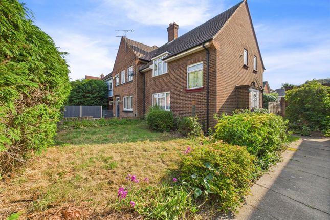 Convent Road, Ashford, Surrey, TW15 2 bed end of terrace house for sale