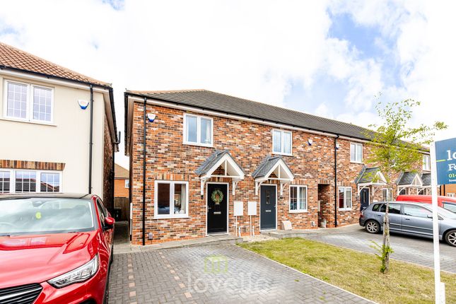 Baatsfjord Close, New Waltham DN36 2 bed end of terrace house for sale