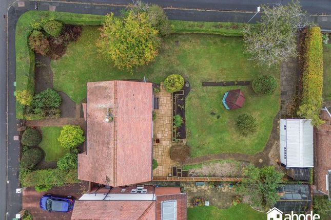 4 bed detached house