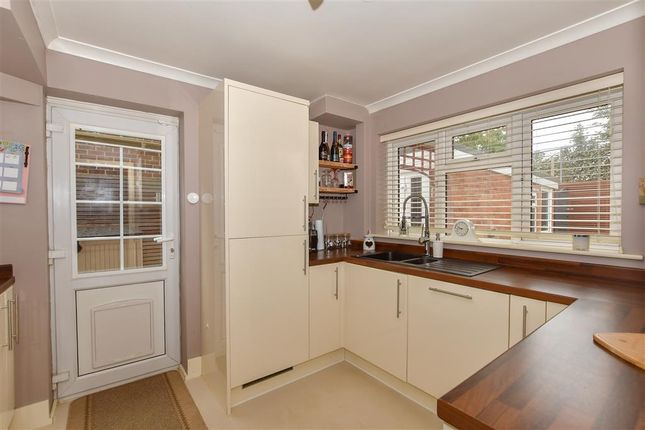 3 bed semi-detached house