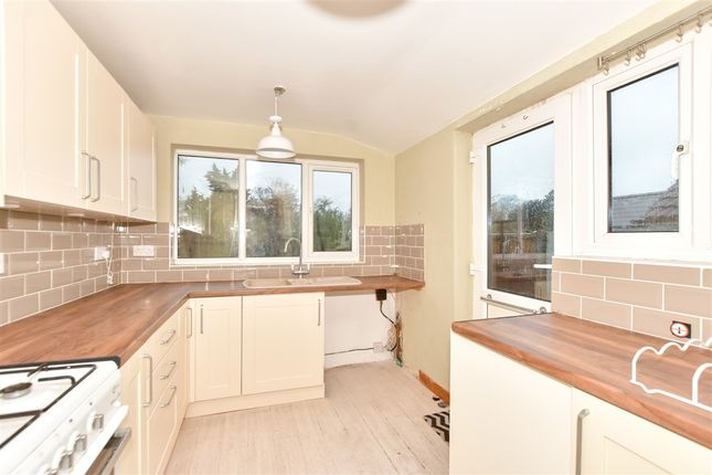 New Road, Eythorne, Dover, Kent 2 bed terraced house for sale