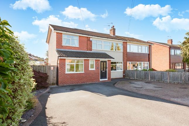 Lonsdale Drive, Leyland PR26 4 bed house for sale
