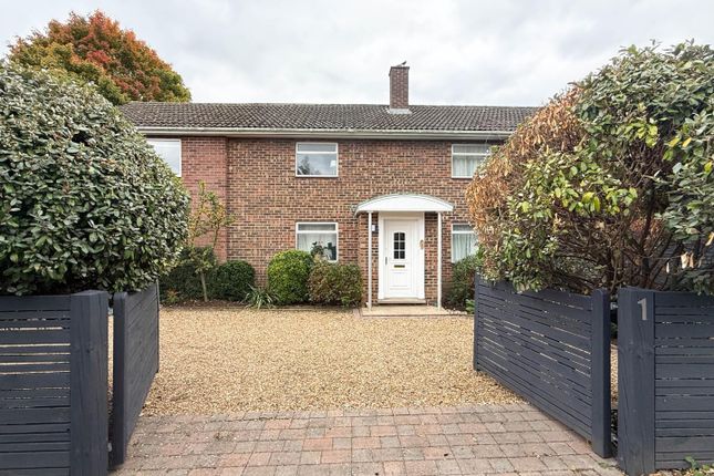 Sladwell Close, Grantchester, Cambridge 4 bed semi