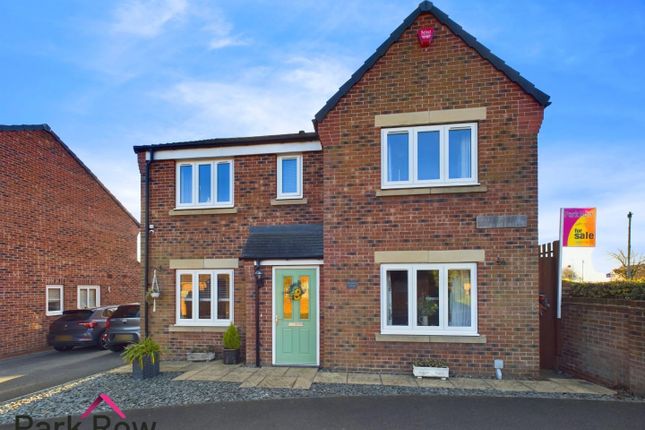 4 bed detached house