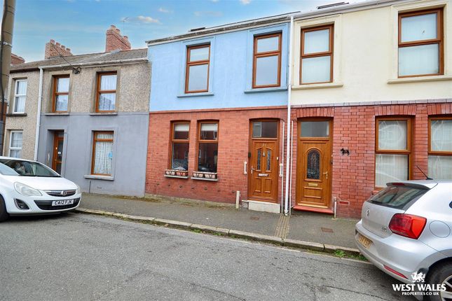 Dewsland Street, Milford Haven 3 bed terraced house for sale