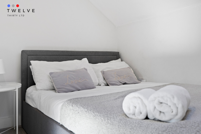 Top Floor Flat, Nicholson Road... 1 bed flat for sale