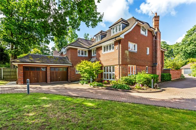 6 bedroom detached house for sale