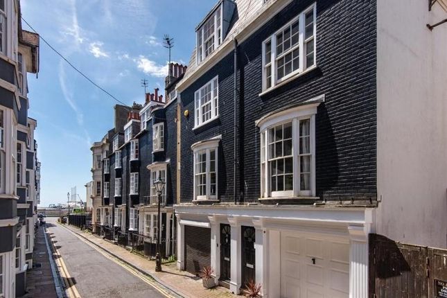 Charles Street, Brighton BN2 2 bed terraced house for sale