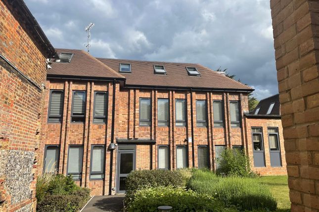 Manor Gardens, New Ash Green DA3 1 bed apartment for sale