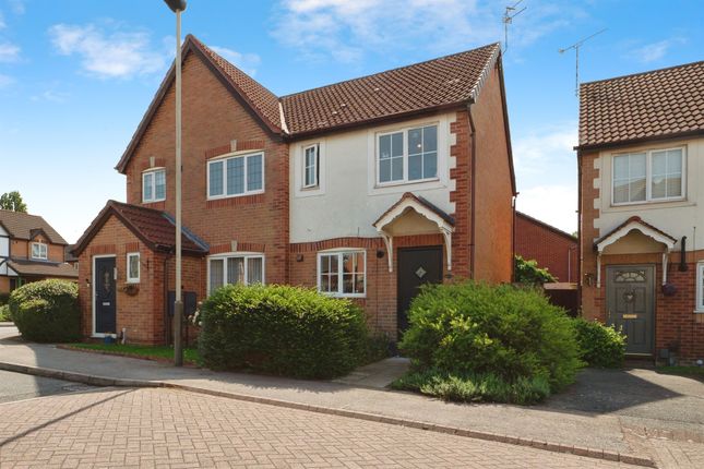 2 bedroom semi-detached house for sale