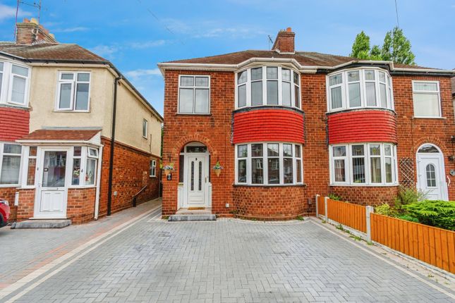 3 bedroom semi-detached house for sale