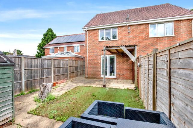 2 bedroom semi-detached house for sale