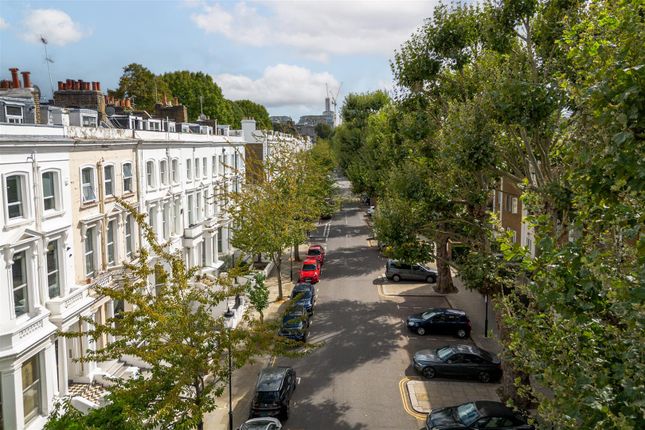 3 bedroom flat for sale