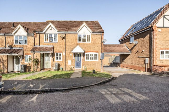 Tuckers Road, Faringdon, Oxfordshire... 3 bed end of terrace house for sale
