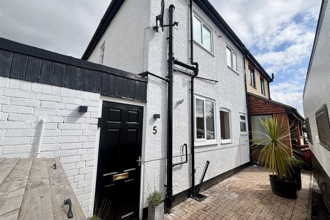 2 bedroom semi-detached house for sale