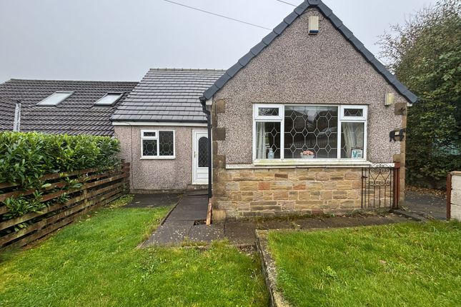 Close Head Drive, Thornton, Bradford 3 bed semi