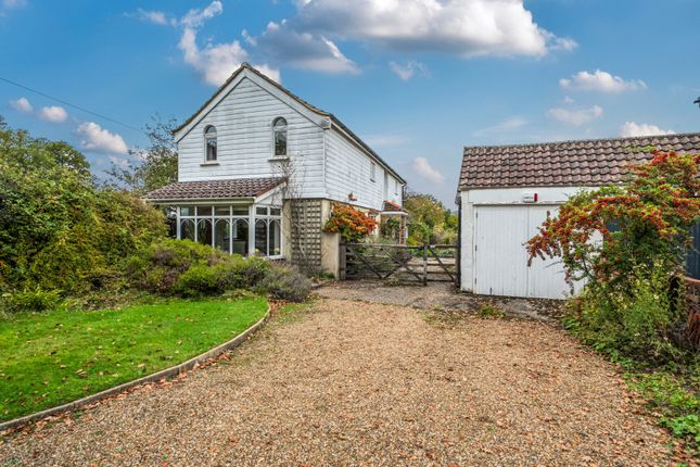 Kings Mill Lane, Surrey RH1 4 bed detached house for sale