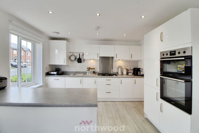 Riverside Lane, Doncaster DN2 4 bed detached house for sale