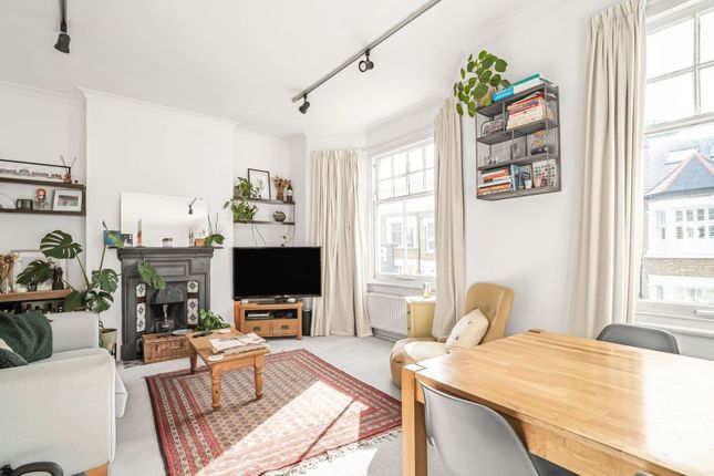Denton Street, Wandsworth, SW18 2 bed flat for sale