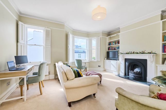 Dulka Road, London, SW11 2 bed flat for sale