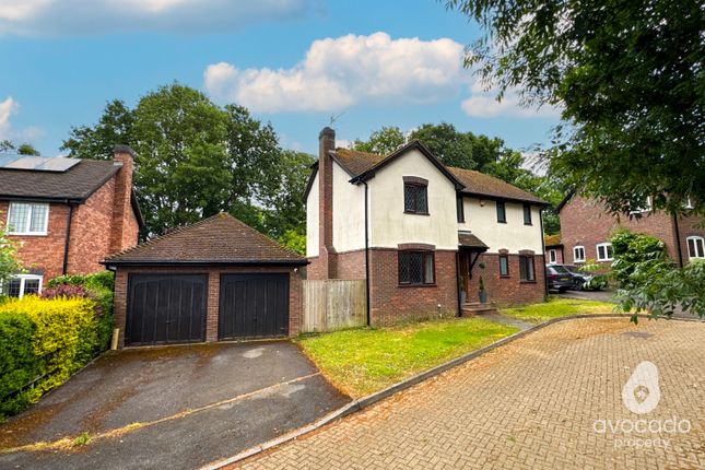 4 bed detached house