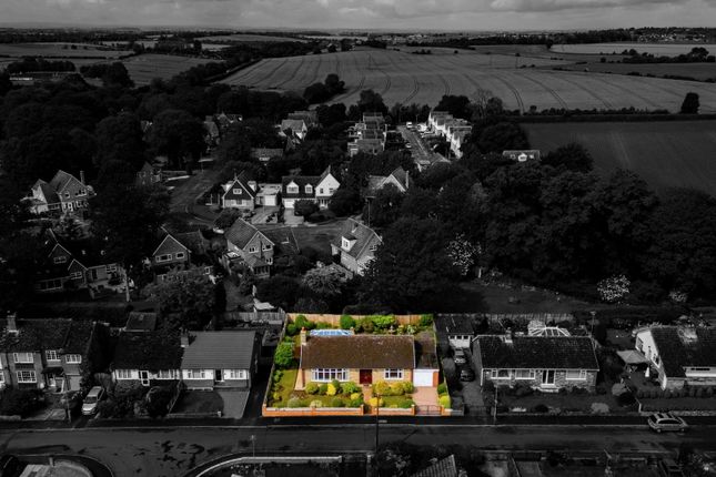 Sotheron Croft, Pontefract WF8 3 bed detached bungalow for sale