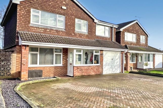 CONTEMPORARY FAMILY HOME in a... 4 bed detached house for sale