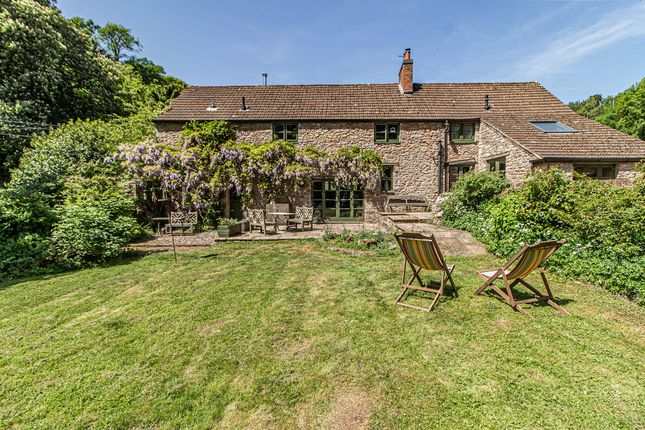 4 bedroom country house for sale