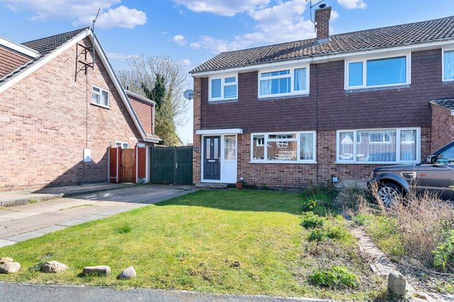Walnut Tree Close, Royston SG8 3 bed semi