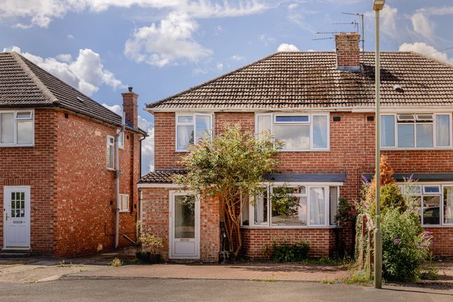 4 bedroom semi-detached house for sale