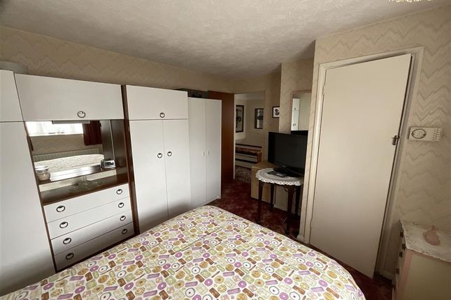 3 bed semi-detached house