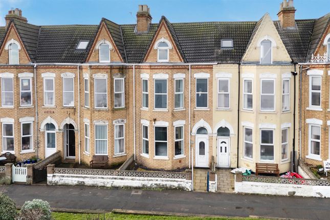 The Promenade, WITHERNSEA 4 bed terraced house for sale