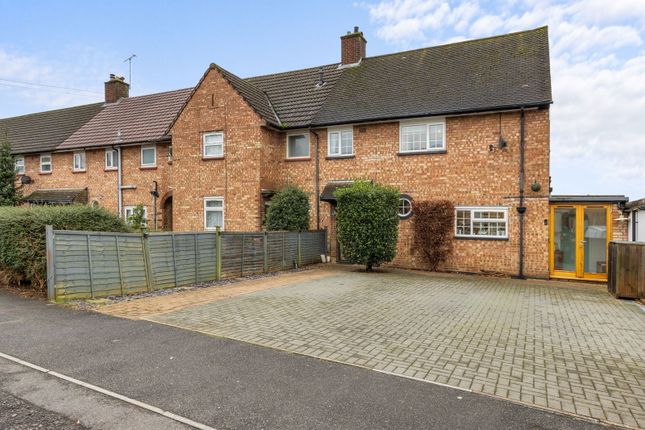 Aldock Road, Stevenage SG1 3 bed end of terrace house for sale