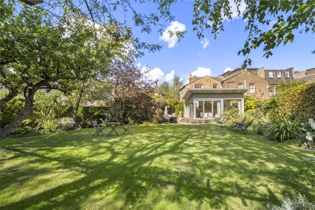 Broadway Avenue, St Margarets, TW1 4 bed end of terrace house for sale