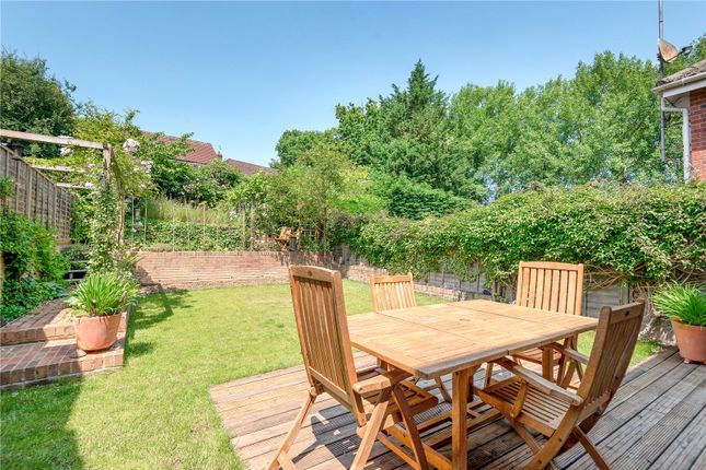 Coltsfoot Close, Reading RG7 3 bed semi