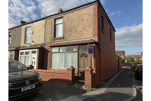 3 bed end terrace house
